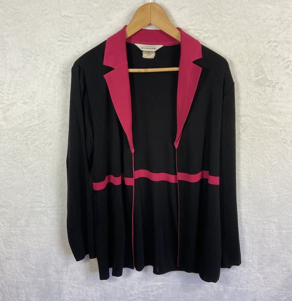 Exclusively Misook Cardigan Sweater Women’s Medium Black with Pink Trim